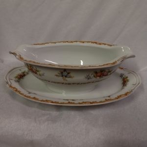VTGE GOLD CHINA Gravy Boat Serving Dish White Tan Trim Porcelian Ceramic Japan